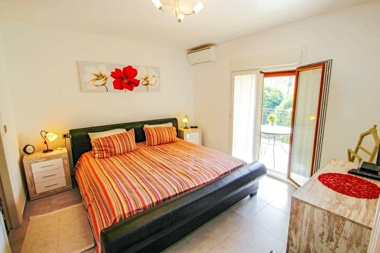 Judith - Modern Apartment In Moraira Buitenkant foto